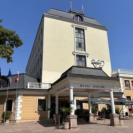 Hotel Danube & 5*