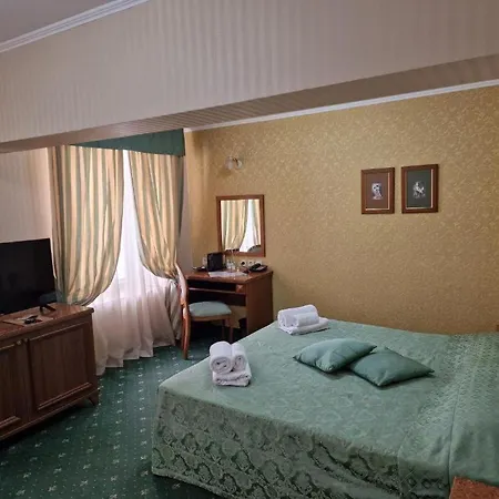 Hotel Danube & 5*